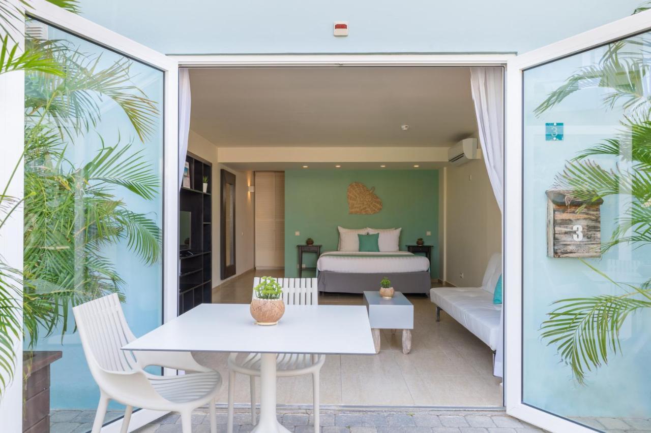 Dolphin Suites & Wellness Curacao Willemstad Exterior foto