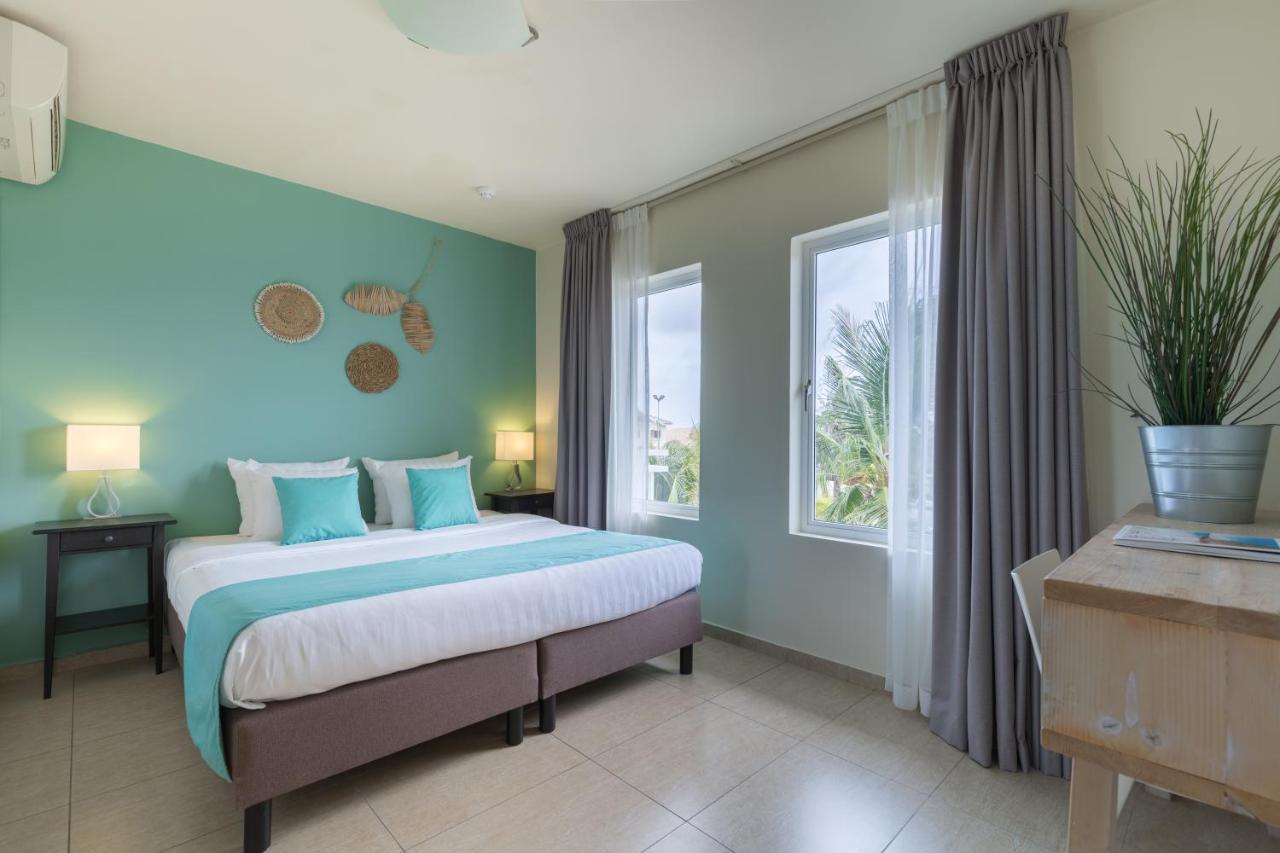 Dolphin Suites & Wellness Curacao Willemstad Exterior foto