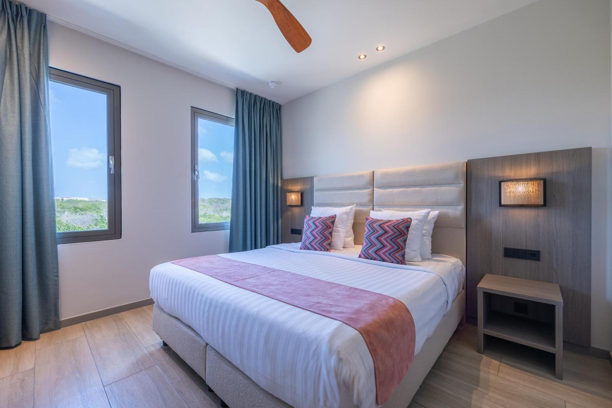 Dolphin Suites & Wellness Curacao Willemstad Exterior foto