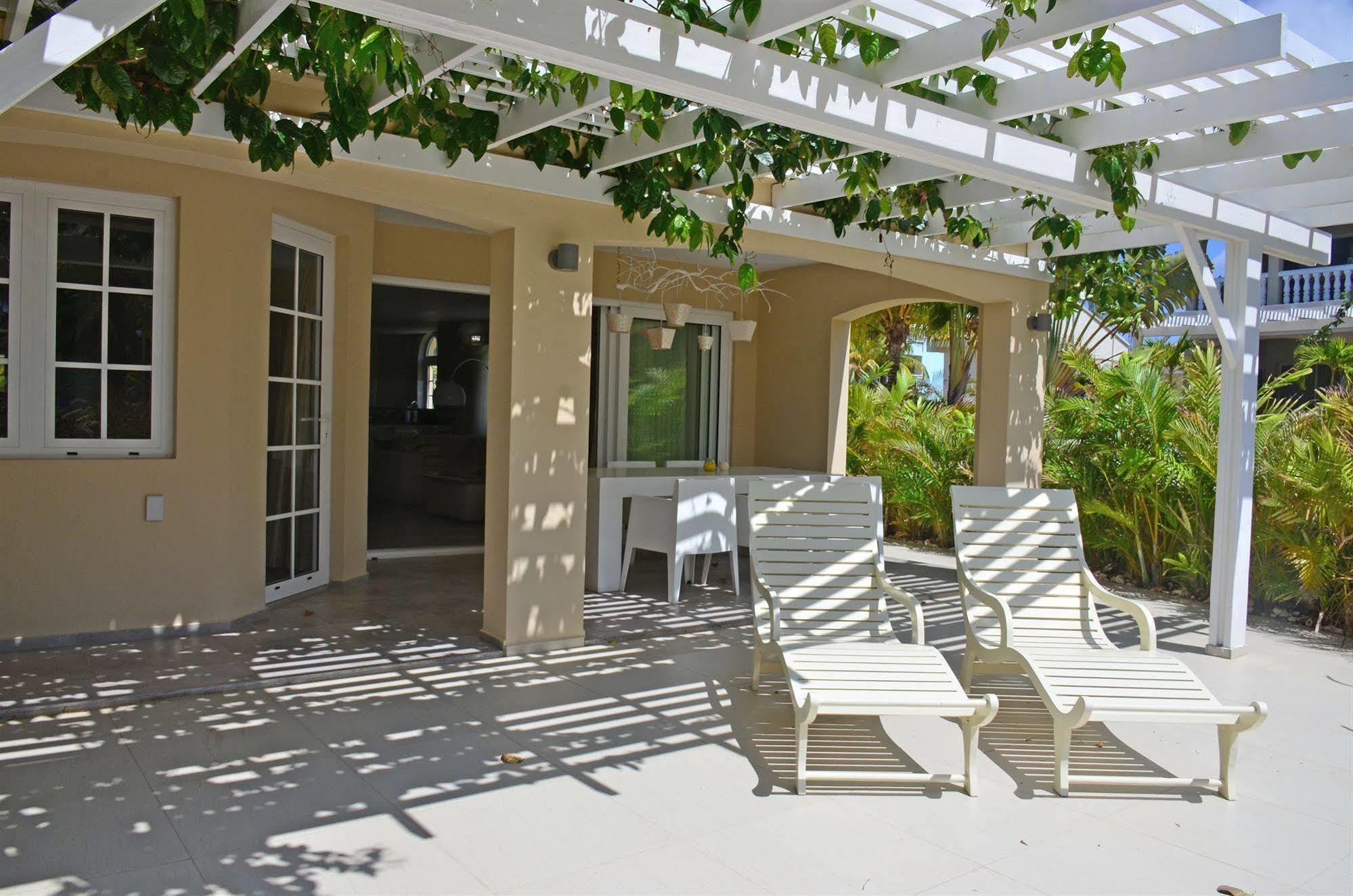 Dolphin Suites & Wellness Curacao Willemstad Exterior foto