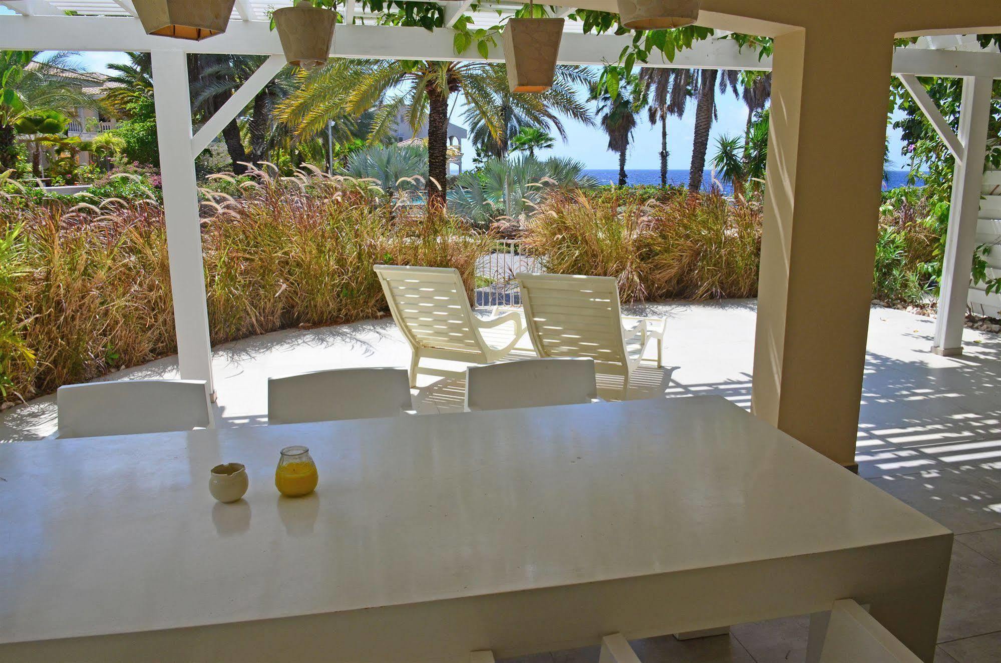 Dolphin Suites & Wellness Curacao Willemstad Exterior foto
